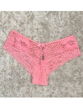 Victoria’s Secret Lace/Mesh Cheeky Panty Medium